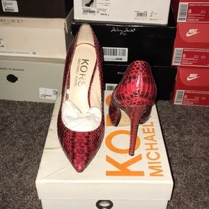 Michael Kors snakeskin pump